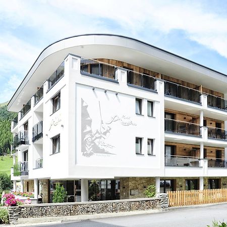 Hotel Arnika イシュグル エクステリア 写真