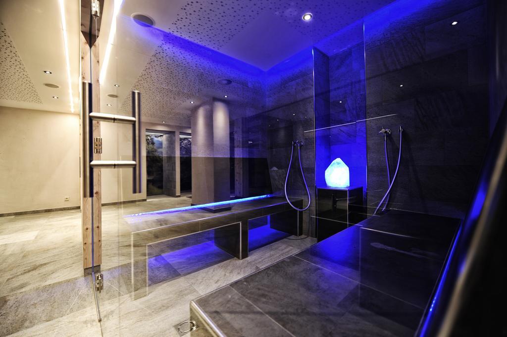 Hotel Arnika イシュグル エクステリア 写真
