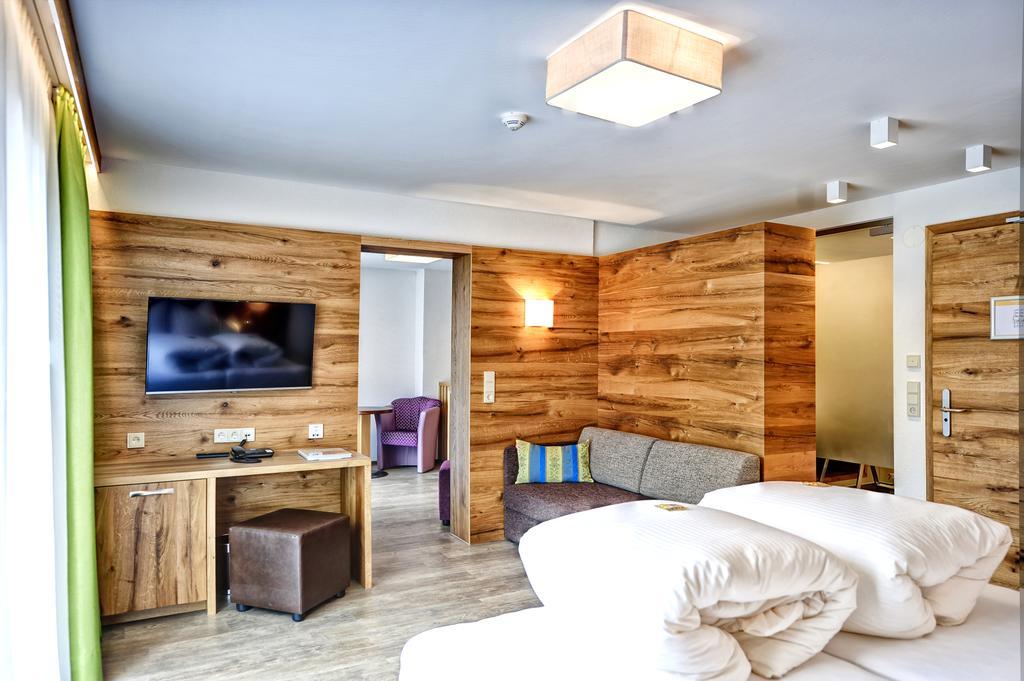 Hotel Arnika イシュグル エクステリア 写真