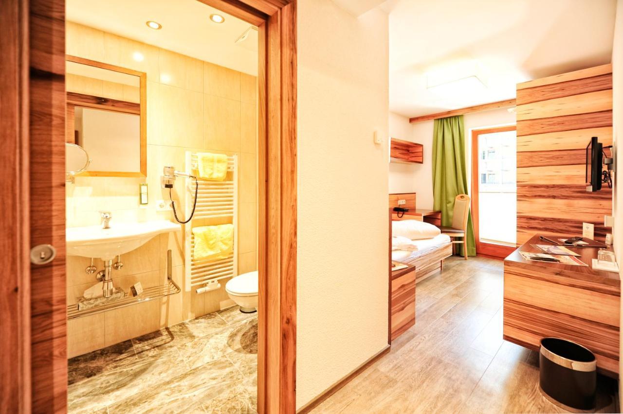 Hotel Arnika イシュグル エクステリア 写真
